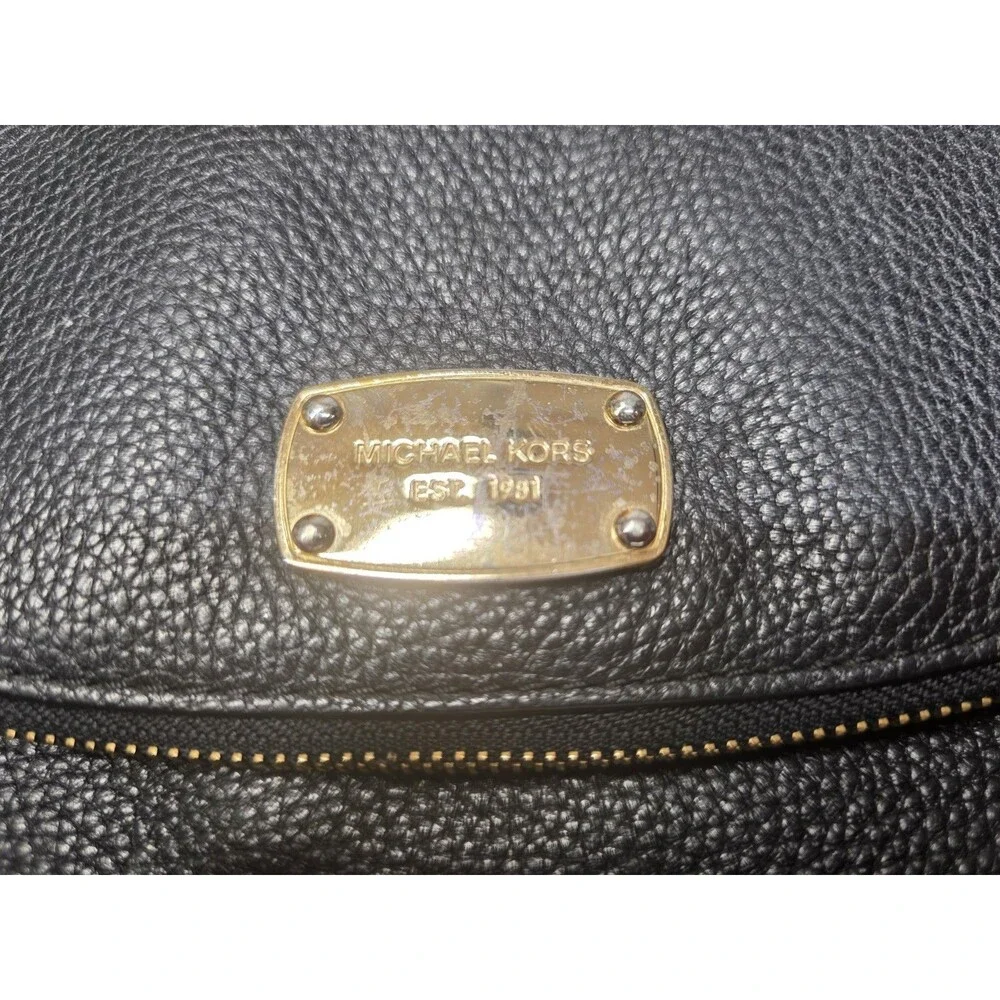 Michael Kors Bedford Black Pebbled Leather Shoulder Bag Gold Hardware